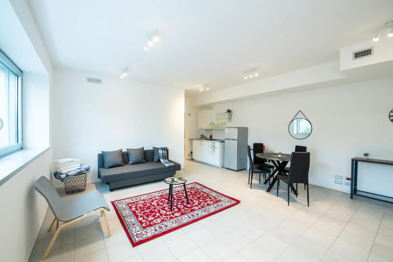 350 M Dalla Stazione L Parcheggio Free L Nova Loft Lägenhet Parma Italien
