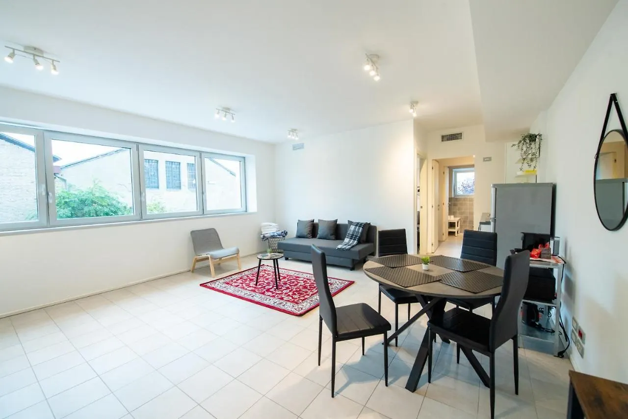 דירות פארמה 350 M Dalla Stazione L Parcheggio Free L Nova Loft